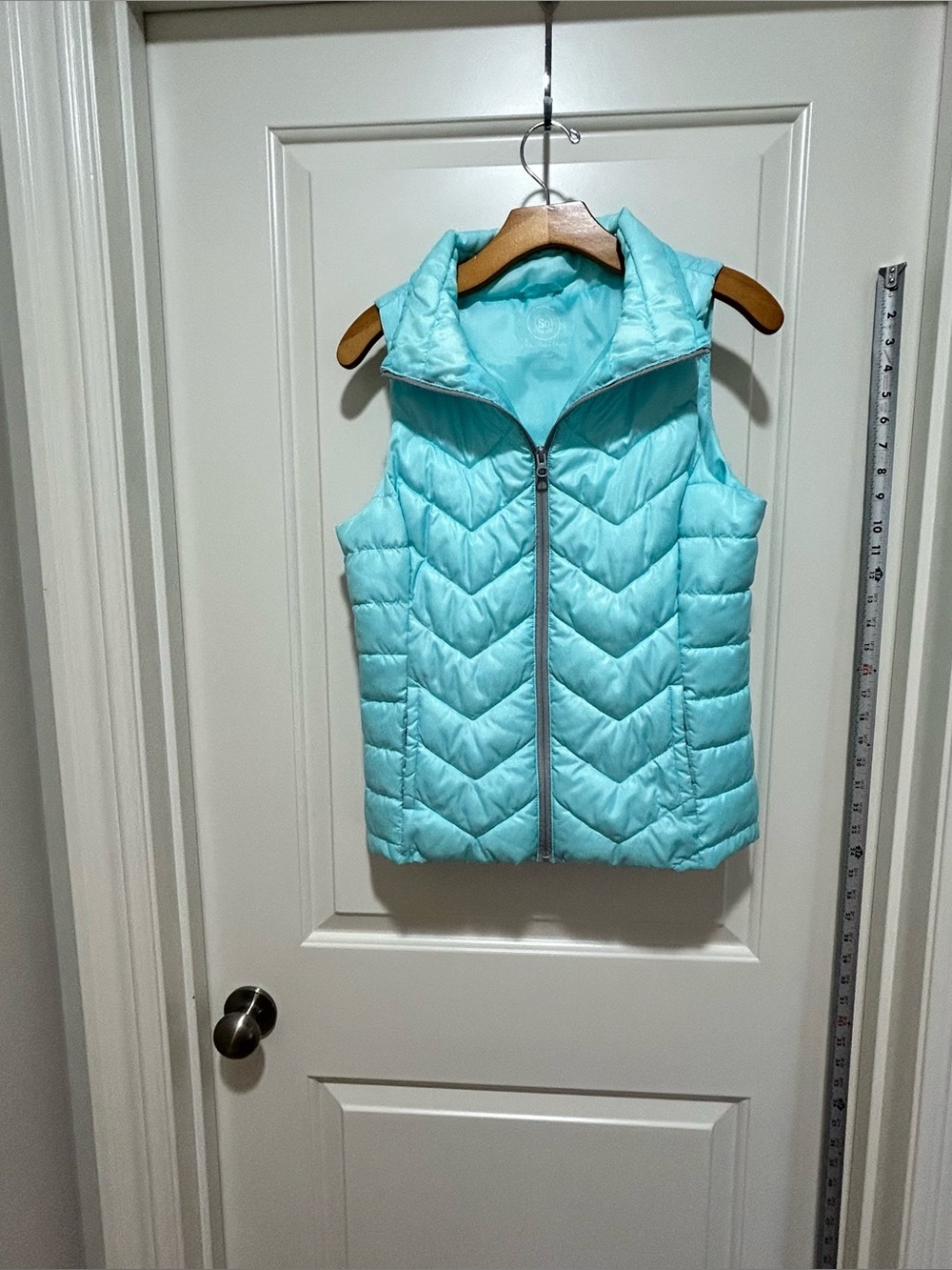 SO brand women’s size S Lightweight Quilted puffer Vest - Aqua Blue. LIKE NEW